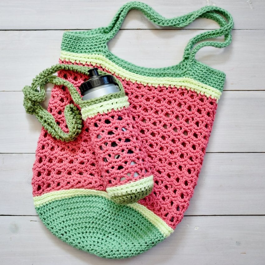 Beat the Heat with This Free Crochet Water Bottle Holder Pattern - Simply  Hooked by Janet