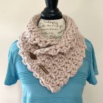 super chunky crochet cowl
