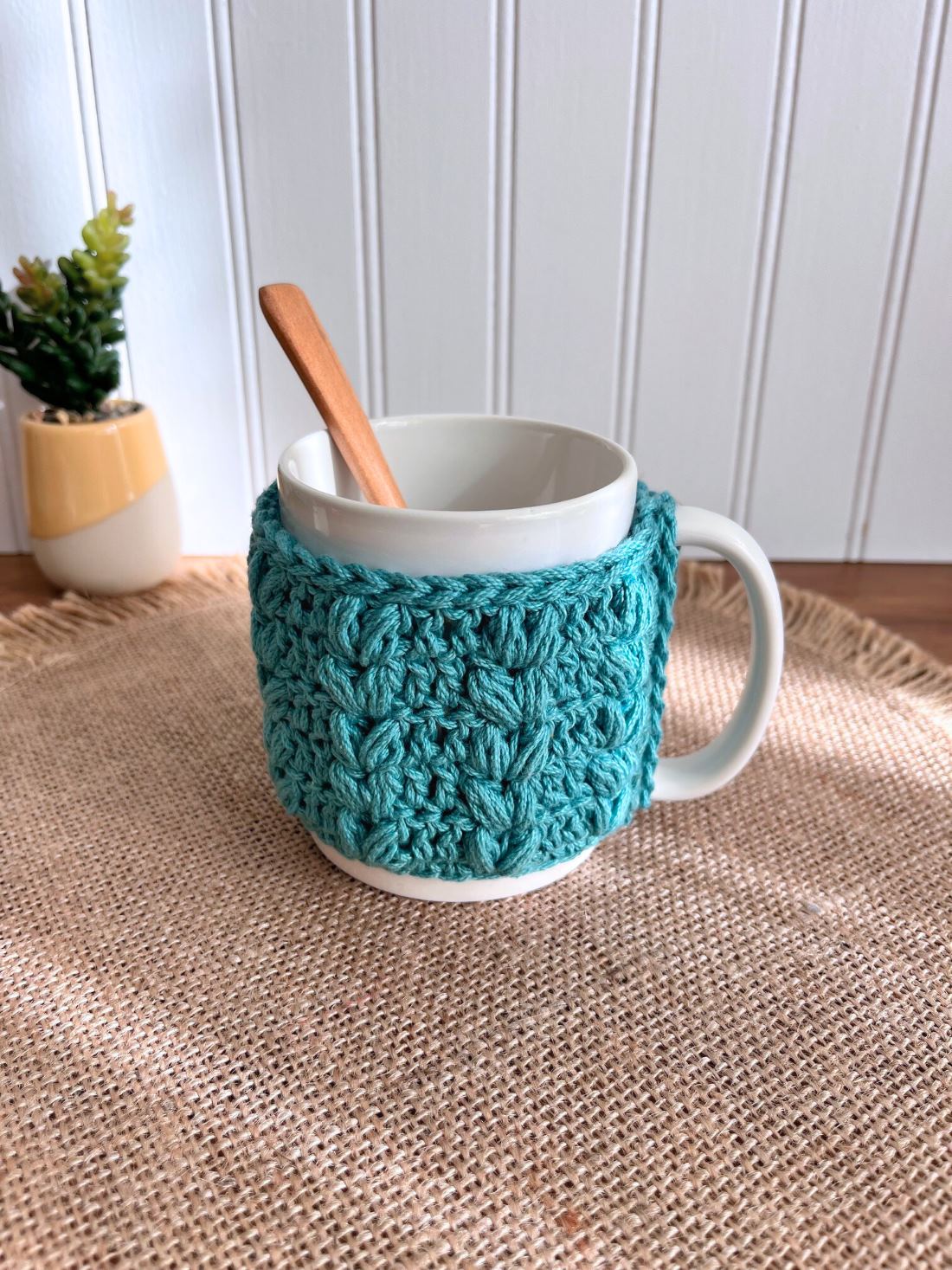 Crochet your Own Coffee Mug Cozy with this Quick Pattern! - Simply ...